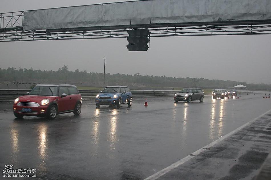 Mini Cooper S Clubman赛道动态
