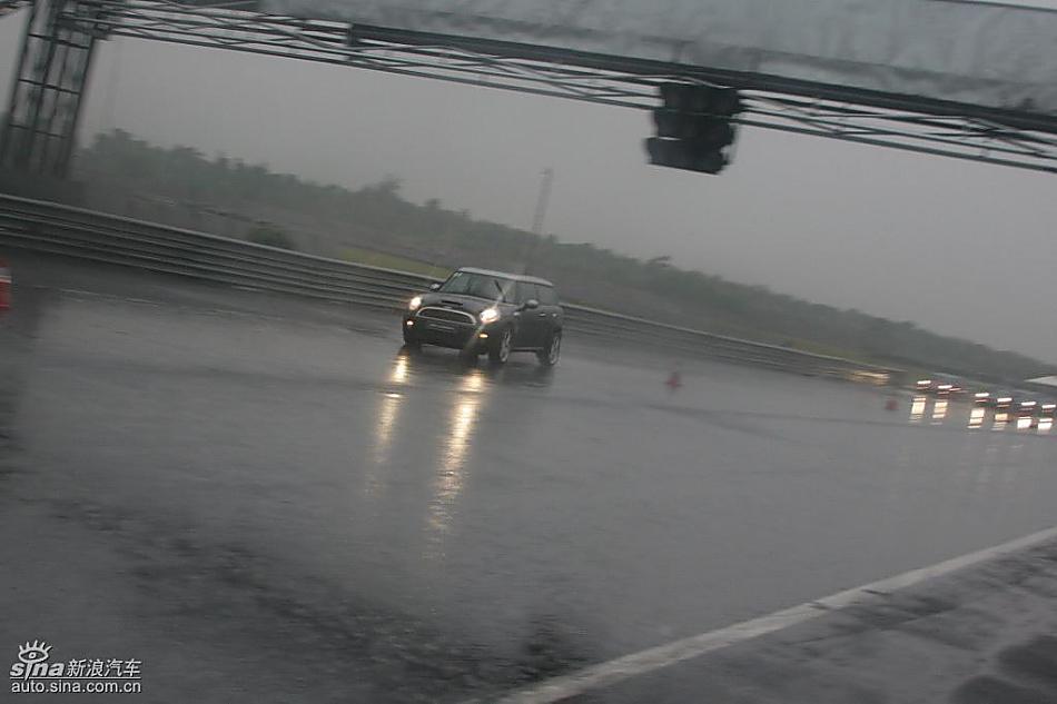 Mini Cooper S Clubman赛道动态