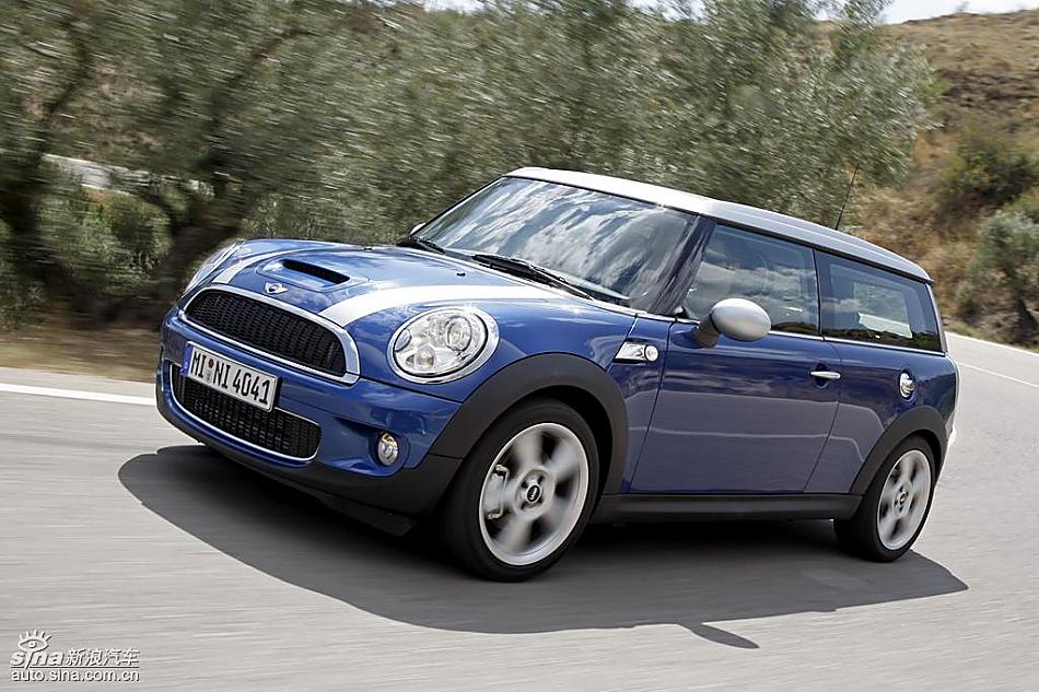 蓝色MINI Clubman