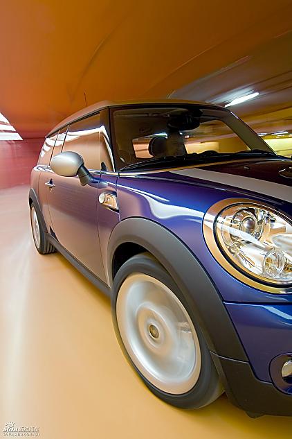 蓝色MINI Clubman