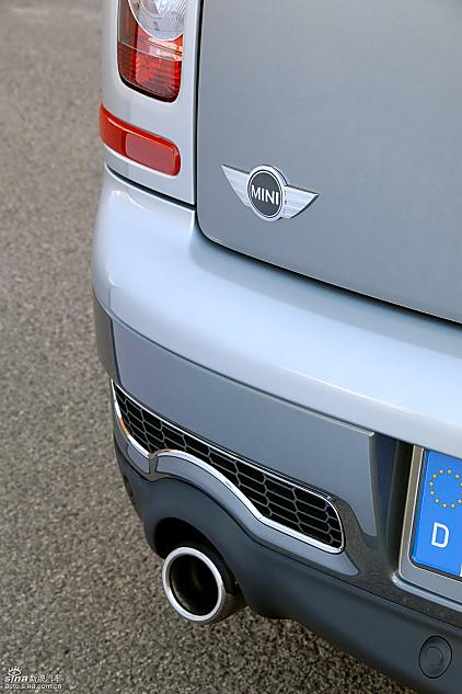 银色MINI Clubman