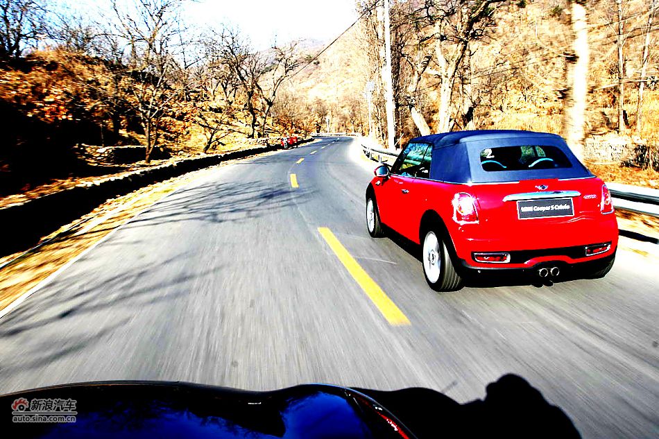 MINI Cooper S Cabrio山路动态