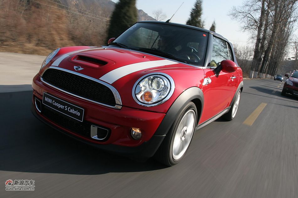 MINI Cooper S Cabrio山路动态