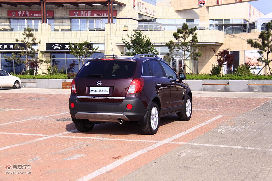 2011款欧宝安德拉外观