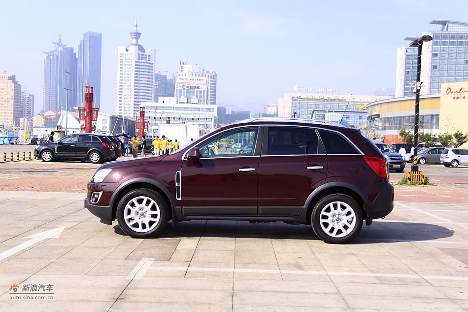 2011款欧宝安德拉外观