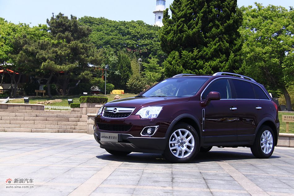 2011款欧宝安德拉外观