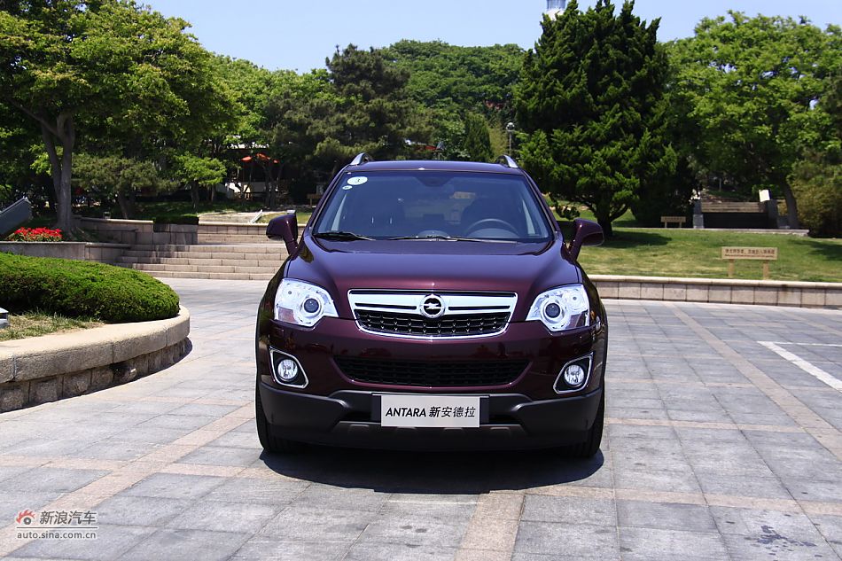 2011款欧宝安德拉外观