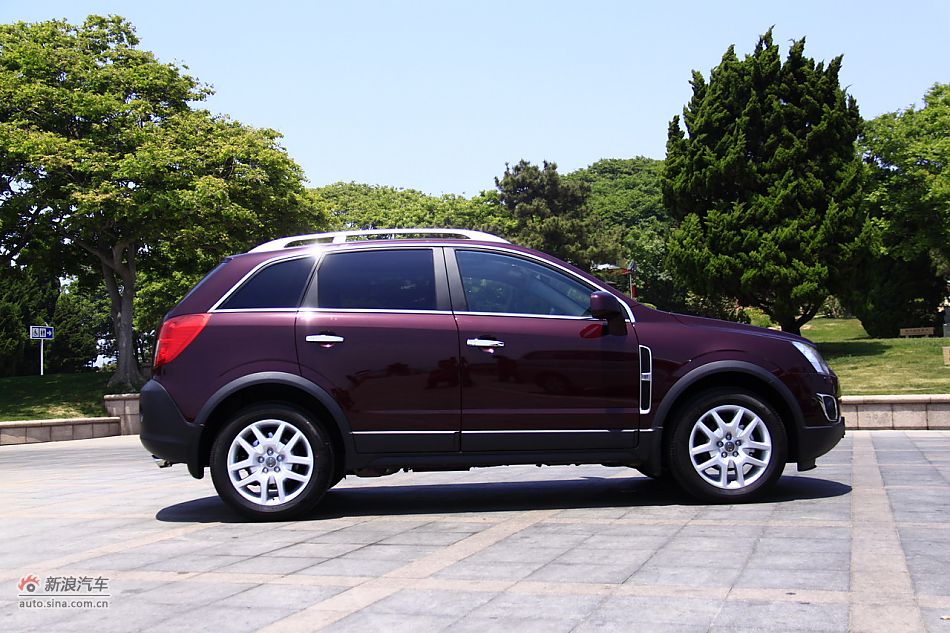 2011款欧宝安德拉外观