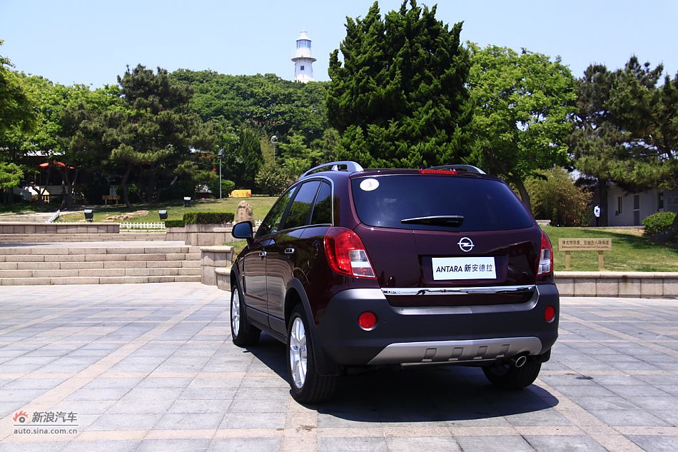 2011款欧宝安德拉外观