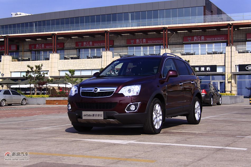 2011款欧宝安德拉外观
