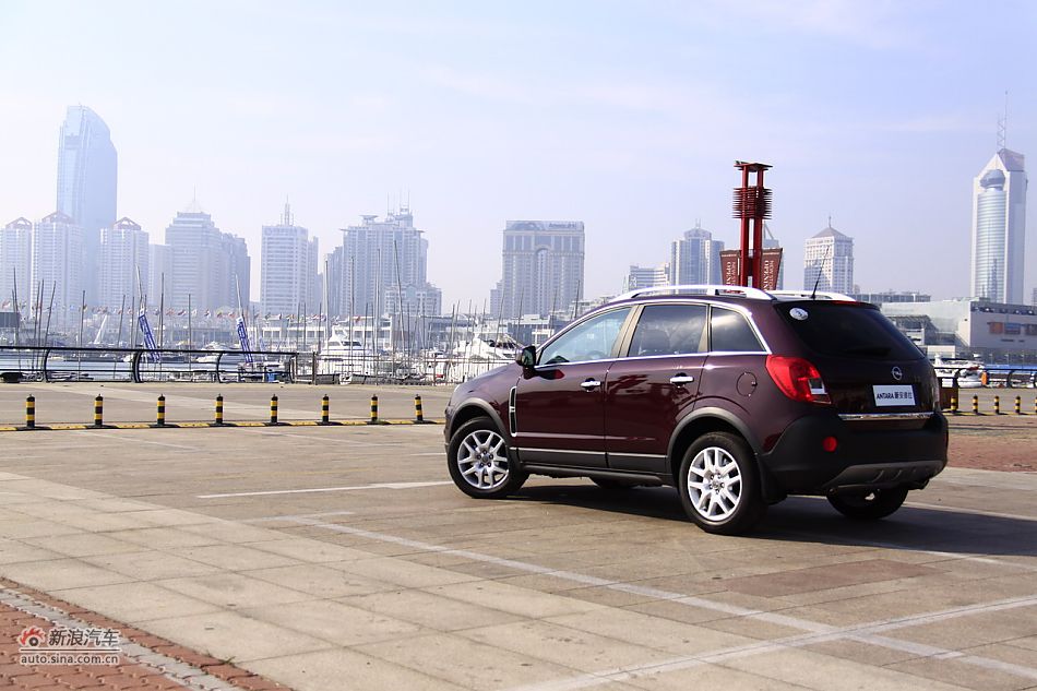 2011款欧宝安德拉外观