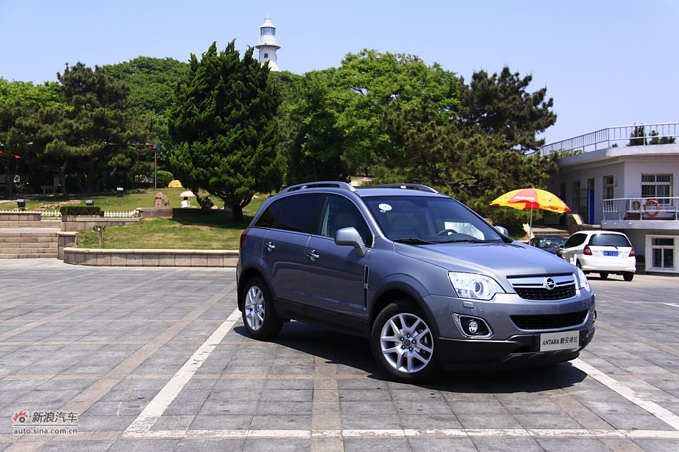 2011款欧宝安德拉外观