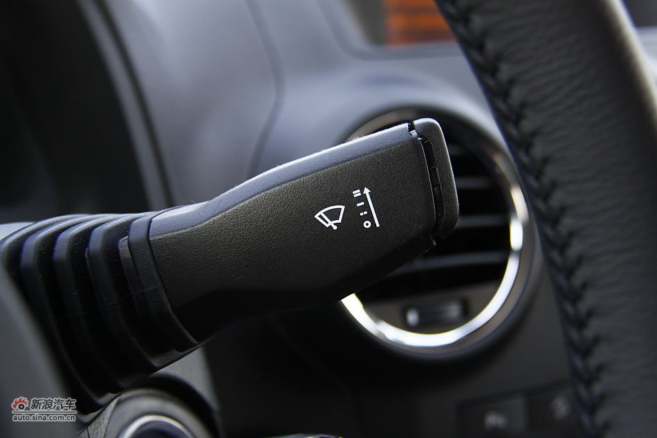 2011款欧宝安德拉内饰功能