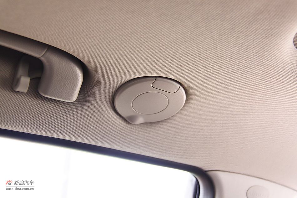 2011款欧宝安德拉内饰功能