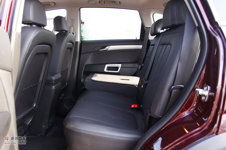 2011款欧宝安德拉座椅空间