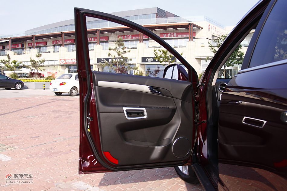 2011款欧宝安德拉座椅空间