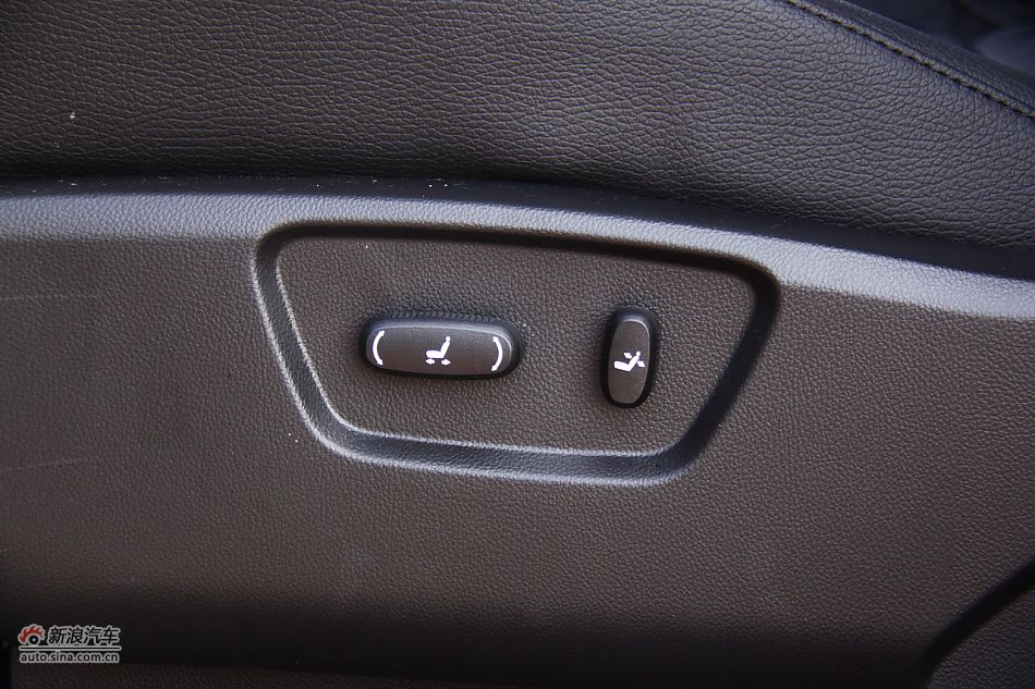 2011款欧宝安德拉座椅空间