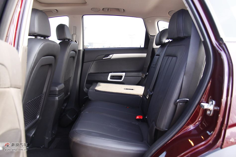 2011款欧宝安德拉座椅空间