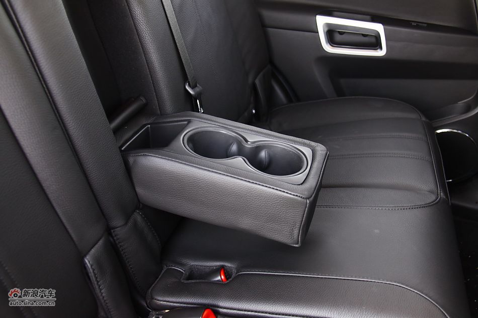 2011款欧宝安德拉座椅空间