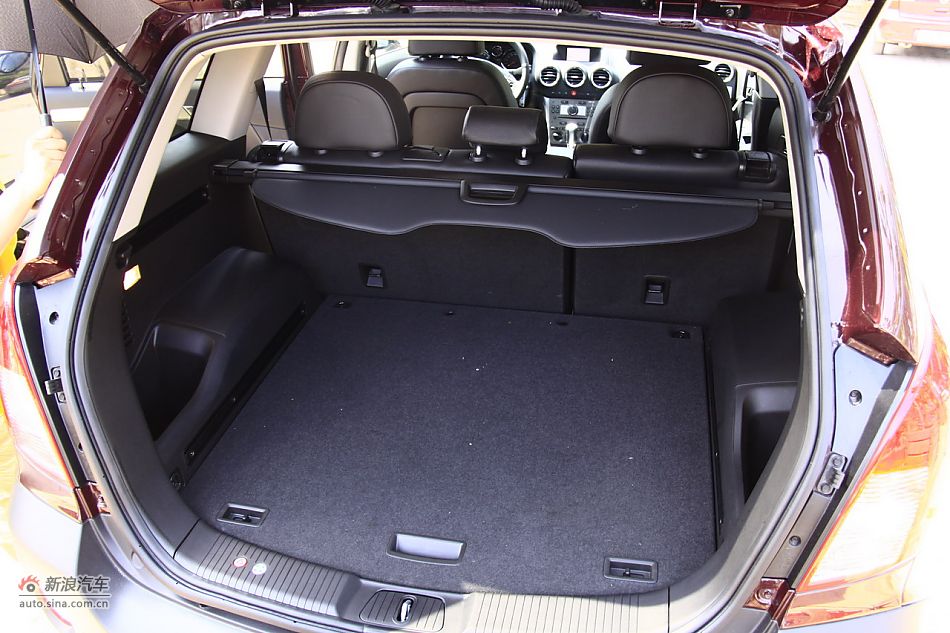 2011款欧宝安德拉座椅空间