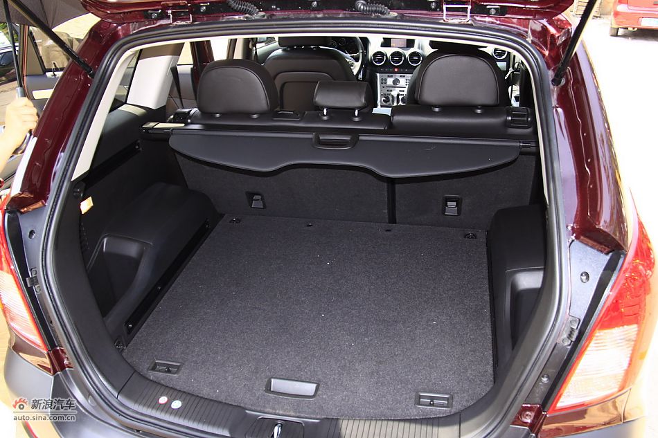 2011款欧宝安德拉座椅空间