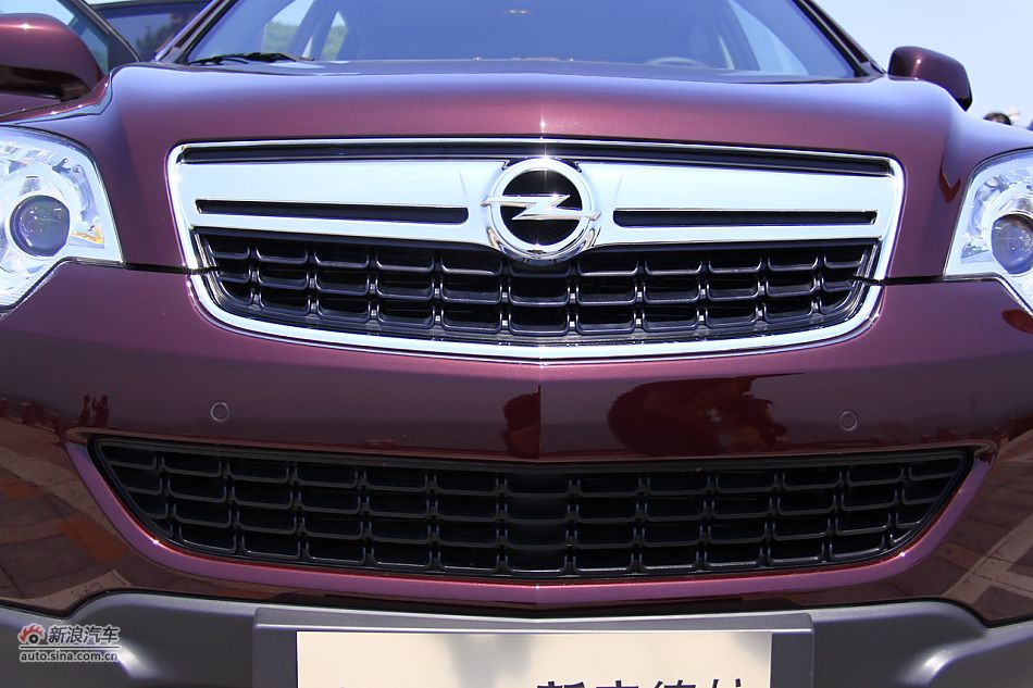 2011款欧宝安德拉外观