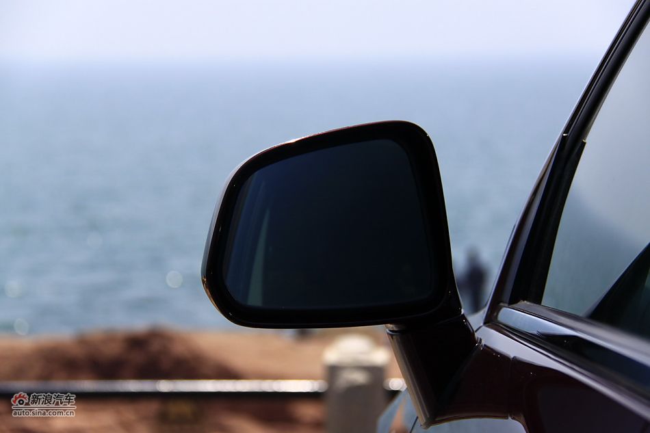 2011款欧宝安德拉外观