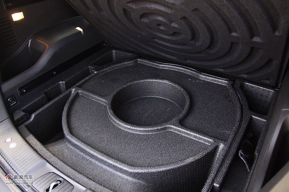 2011款欧宝安德拉备胎