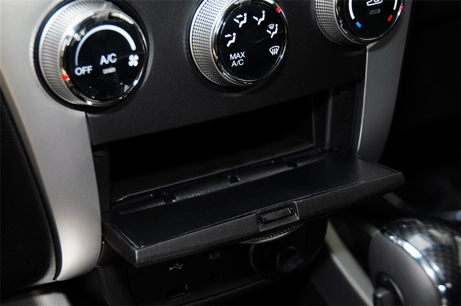 2013款柯兰多2.0L自动汽油两驱精英版