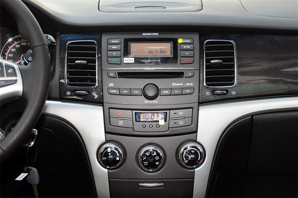 2013款柯兰多2.0L自动汽油两驱精英版