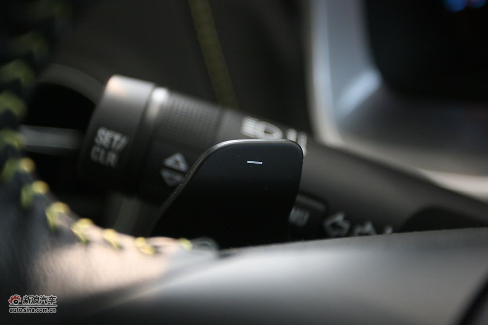 2012款雪佛兰科迈罗变形金刚限量版