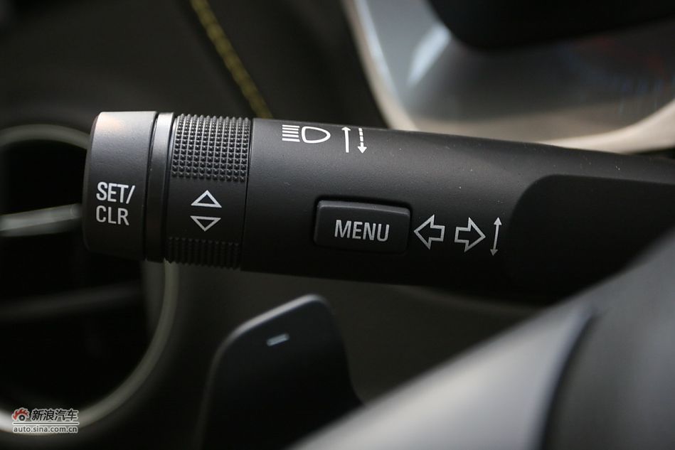 2012款雪佛兰科迈罗变形金刚限量版