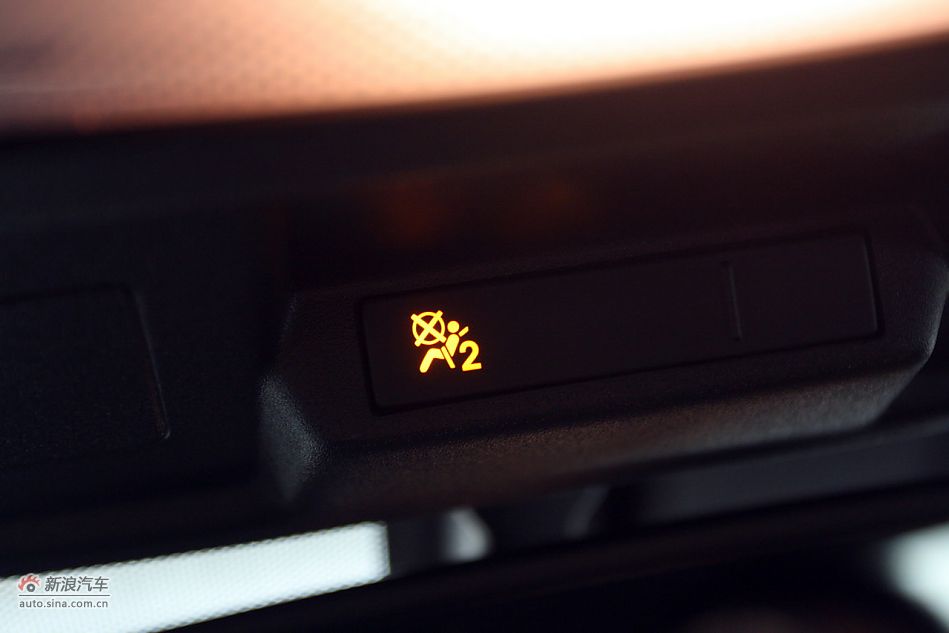 2012款雪佛兰科迈罗变形金刚限量版