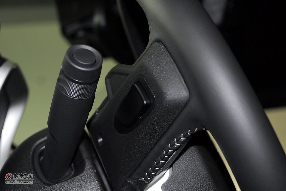 2011款雪佛兰科迈罗