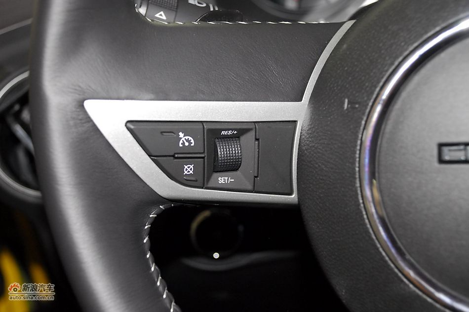 2011款雪佛兰科迈罗