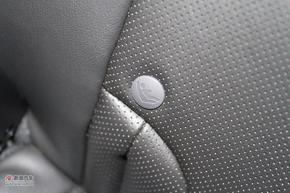 2011款雪佛兰科迈罗