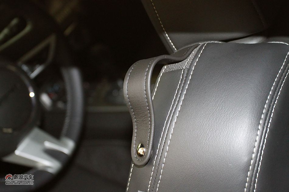 2011款雪佛兰科迈罗