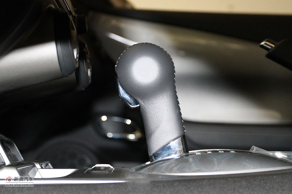 2011款雪佛兰科迈罗