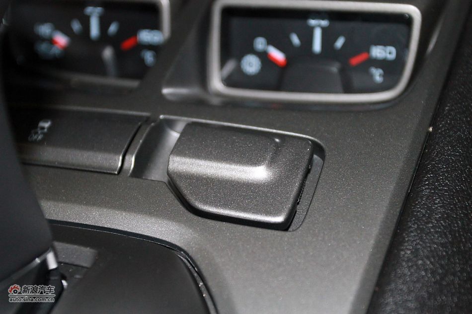 2011款雪佛兰科迈罗