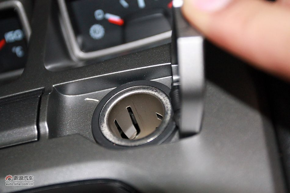 2011款雪佛兰科迈罗