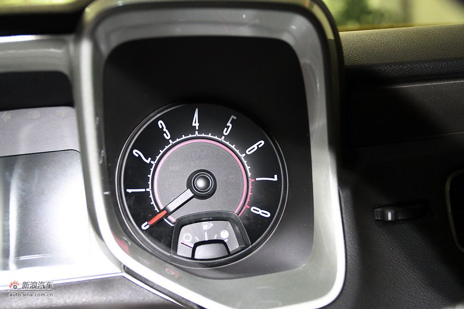 2011款雪佛兰科迈罗