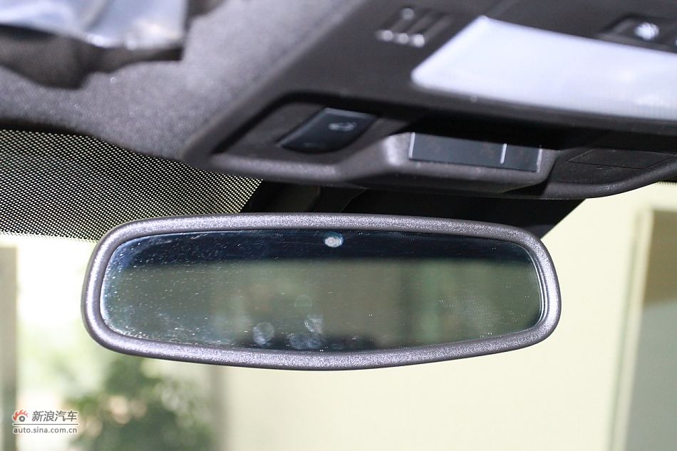 2011款雪佛兰科迈罗