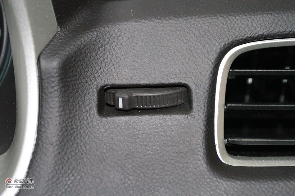 2011款雪佛兰科迈罗