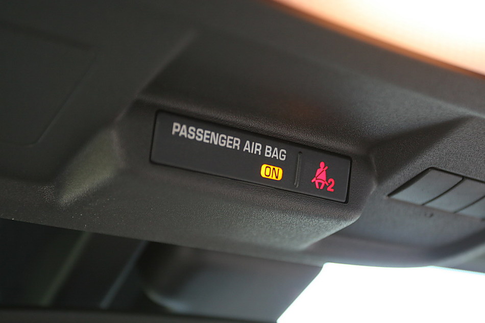 雪佛兰Camaro 6.2L自动挡1SS内饰图片