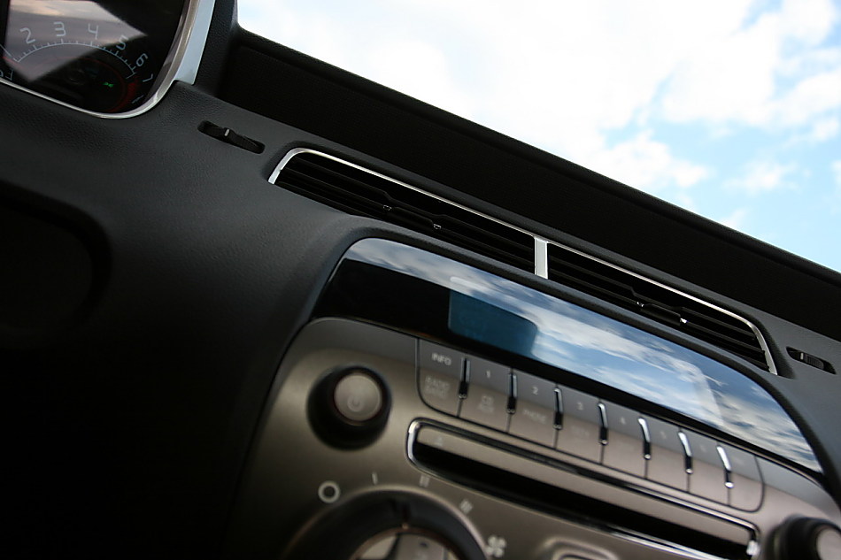 雪佛兰Camaro 6.2L自动挡1SS内饰图片