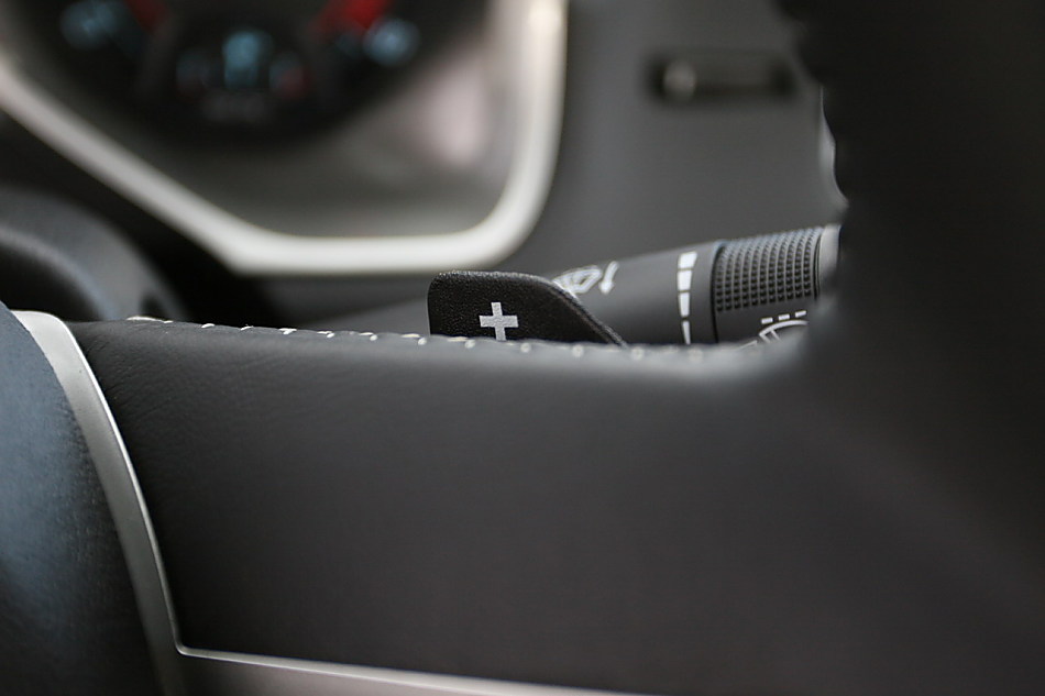 雪佛兰Camaro 6.2L自动挡1SS内饰图片