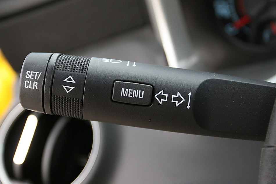 雪佛兰Camaro 6.2L自动挡1SS内饰图片