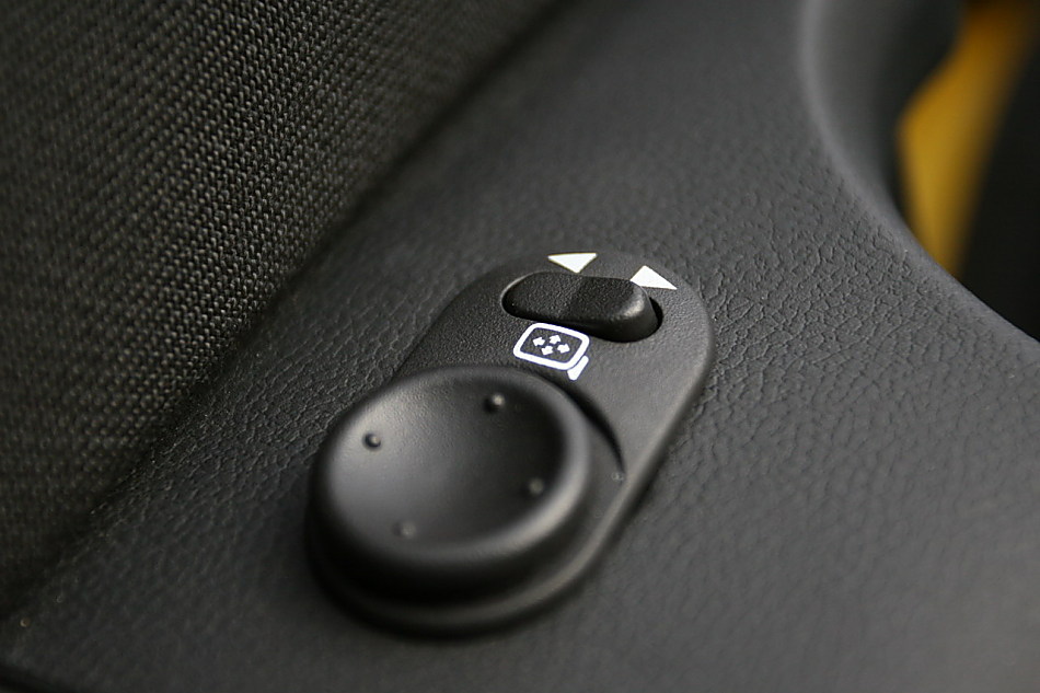 雪佛兰Camaro 6.2L自动挡1SS内饰图片