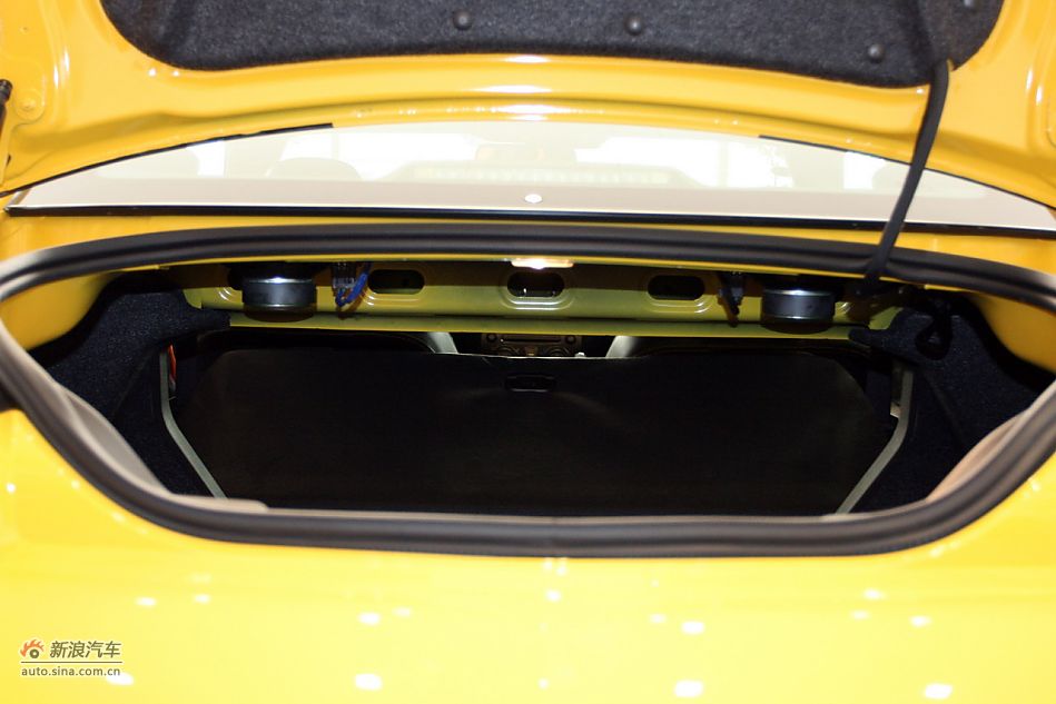 2012款雪佛兰科迈罗变形金刚限量版