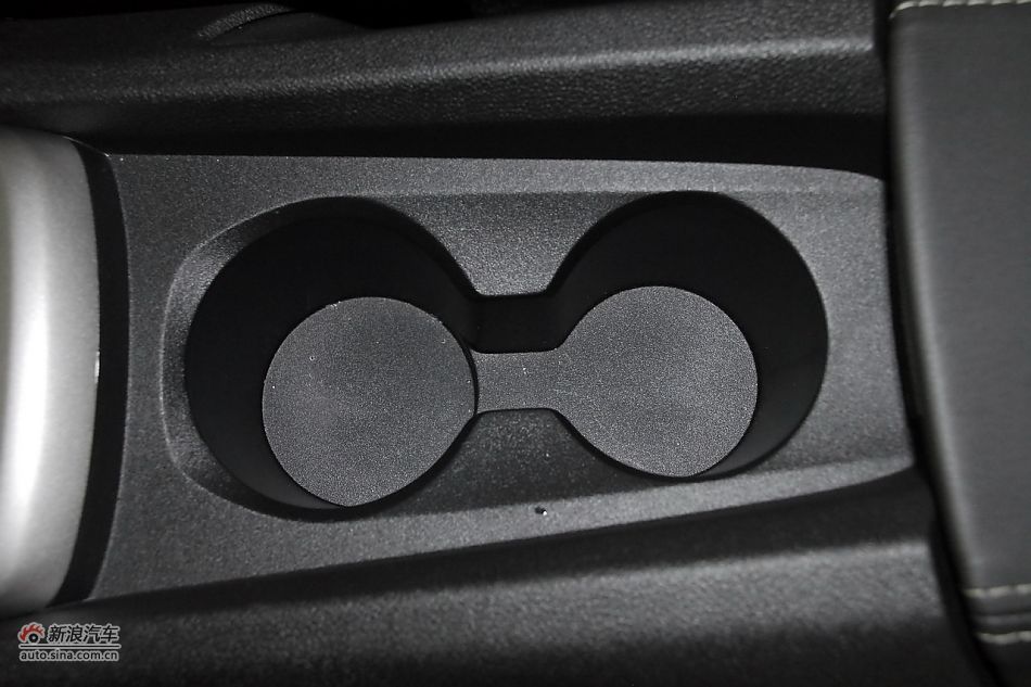 2011款雪佛兰科迈罗